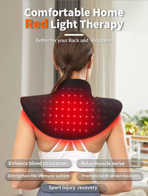 Draagbare roodlichttherapie hals- en schouderwrap. Draadloos 660nm en 850nm infrarood licht + trillingen voor pijnverlichting in het bovenlichaam.